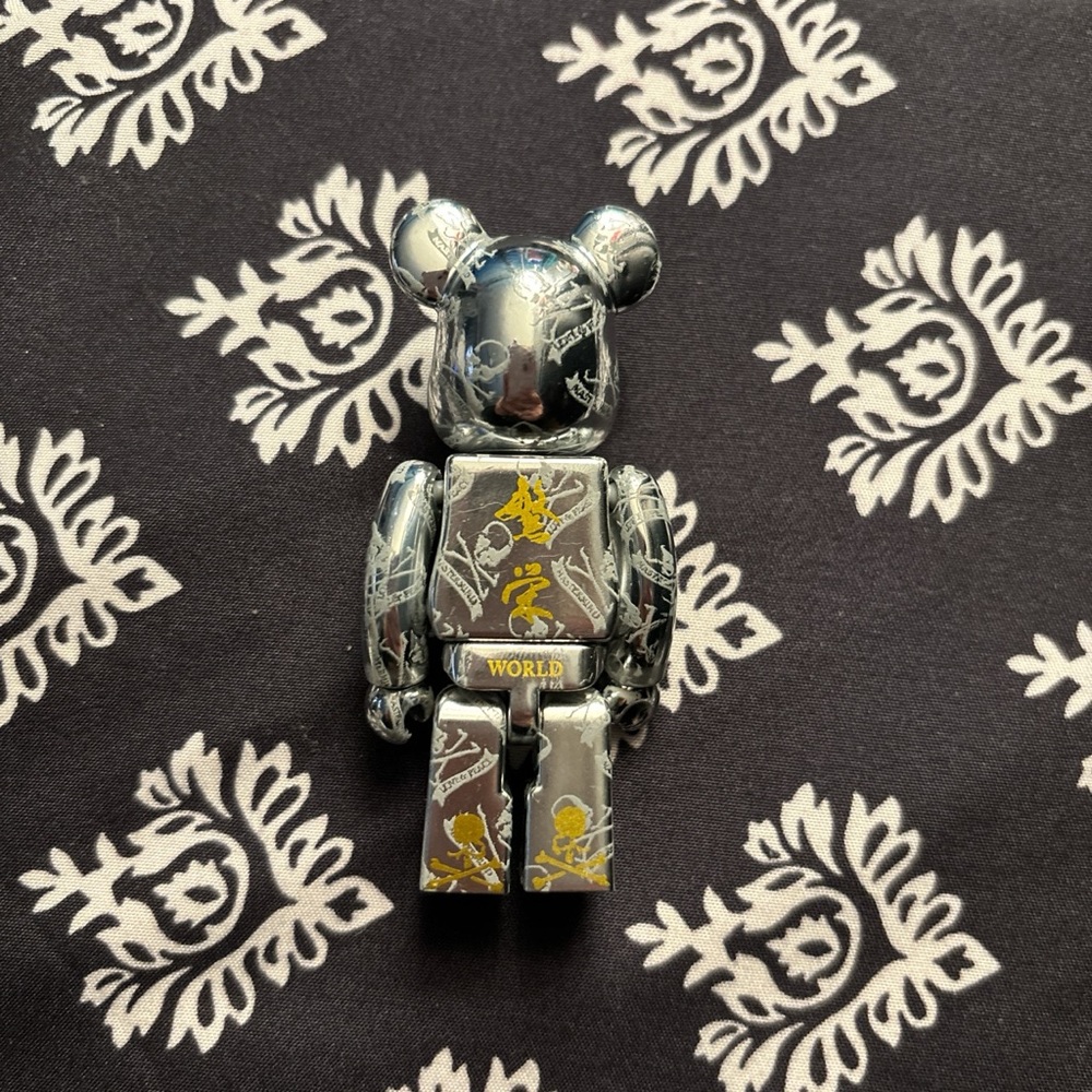 RARE Mastermind pirate bearbrick .